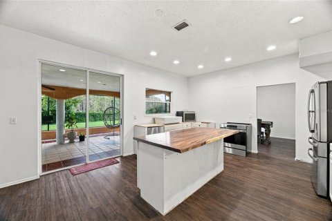 House in Lutz, Florida 5 bedrooms, 349.31 sq.m. № 2426967 - photo 13
