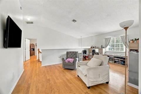 House in Lutz, Florida 5 bedrooms, 349.31 sq.m. № 2426967 - photo 17