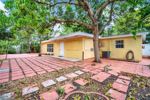House in Hollywood, Florida 4 bedrooms, 200.11 sq.m. № 1797018 - photo 27