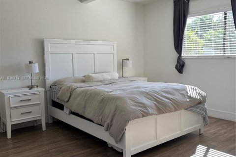 Copropriété à louer à Pompano Beach, Floride: 2 chambres, 84.08 m2 № 1996550 - photo 13