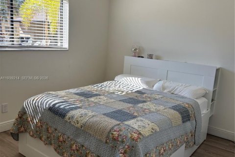 Copropriété à louer à Pompano Beach, Floride: 2 chambres, 84.08 m2 № 1996550 - photo 19