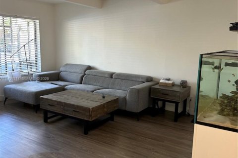 Copropriété à louer à Pompano Beach, Floride: 2 chambres, 84.08 m2 № 1996550 - photo 4