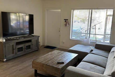 Copropriété à louer à Pompano Beach, Floride: 2 chambres, 84.08 m2 № 1996550 - photo 5