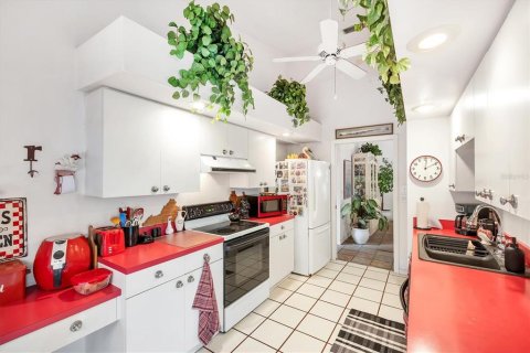 Купить виллу или дом в Сарасота, Флорида 8 комнат, 145.67м2, № 1815044 - фото 15