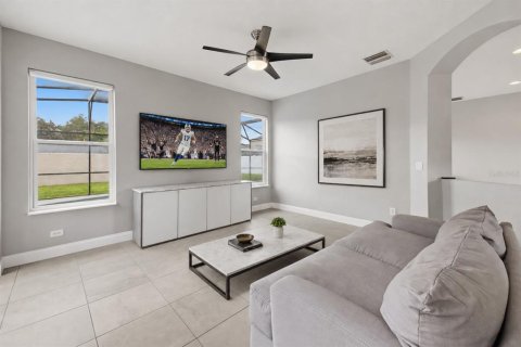 House in Sanford, Florida 4 bedrooms, 255.76 sq.m. № 2348264 - photo 6