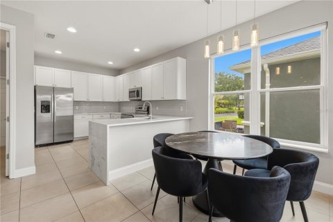 House in Sanford, Florida 4 bedrooms, 255.76 sq.m. № 2348264 - photo 20