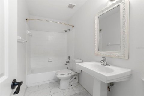 Villa ou maison à vendre à Temple Terrace, Floride: 3 chambres, 180.79 m2 № 2277946 - photo 3