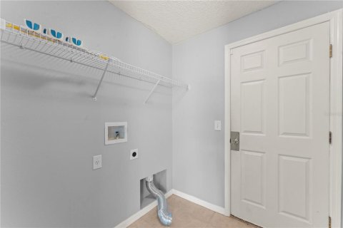 Villa ou maison à vendre à Kissimmee, Floride: 4 chambres, 165.83 m2 № 1774927 - photo 21