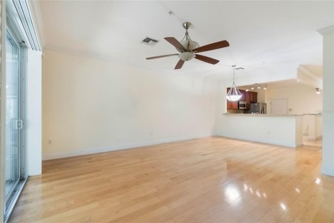 Townhouse in Orlando, Florida 2 bedrooms, 144.65 sq.m. № 1567729 - photo 11