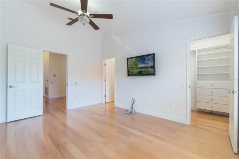 Townhouse in Orlando, Florida 2 bedrooms, 144.65 sq.m. № 1567729 - photo 16