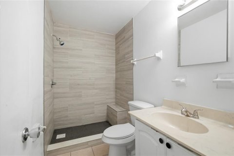 Appartement à louer à Bradenton, Floride: 1 chambre, 98.1 m2 № 2283280 - photo 14