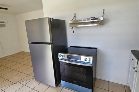 Appartement à louer à Bradenton, Floride: 1 chambre, 98.1 m2 № 2283280 - photo 9