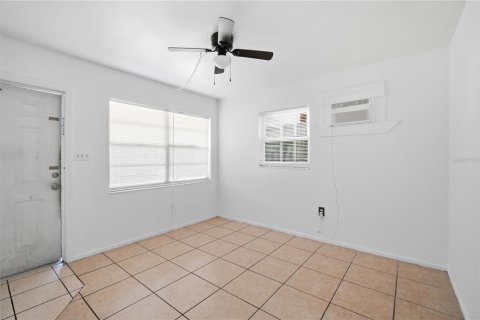 Appartement à louer à Bradenton, Floride: 1 chambre, 98.1 m2 № 2283280 - photo 6