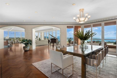 Condo in Coral Gables, Florida, 3 bedrooms  № 1730708 - photo 4