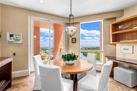 Condo in Coral Gables, Florida, 3 bedrooms  № 1730708 - photo 6