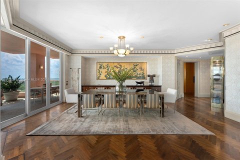 Condo in Coral Gables, Florida, 3 bedrooms  № 1730708 - photo 17