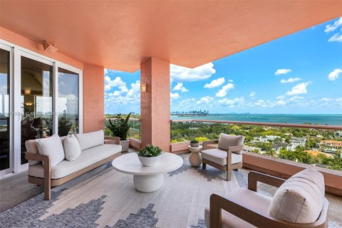Condo in Coral Gables, Florida, 3 bedrooms  № 1730708 - photo 2