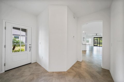 Villa ou maison à vendre à Port Charlotte, Floride: 2 chambres, 144.37 m2 № 1592340 - photo 3