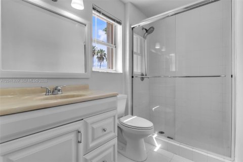 Casa en venta en Miami, Florida, 3 dormitorios, 152.27 m2 № 2241029 - foto 19