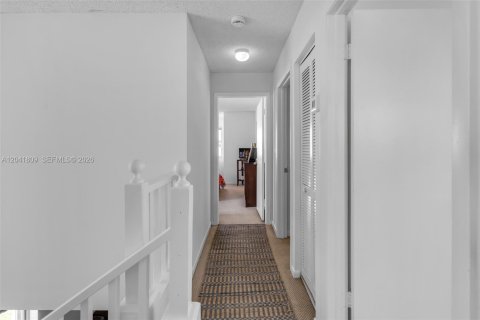 Casa en venta en Miami, Florida, 3 dormitorios, 152.27 m2 № 2241029 - foto 18