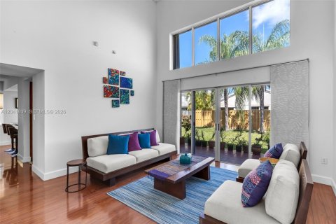 Casa en venta en Miami, Florida, 3 dormitorios, 152.27 m2 № 2241029 - foto 5