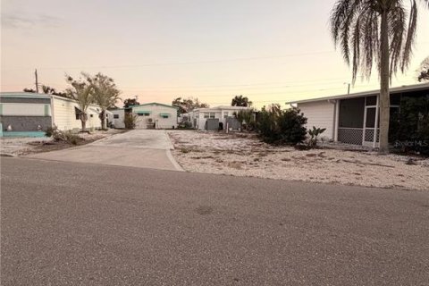 Land in Bradenton, Florida № 2233048