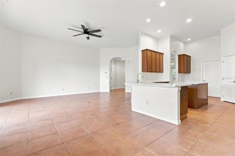 House in Orlando, Florida 4 bedrooms, 258.08 sq.m. № 2267182 - photo 17