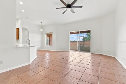 House in Orlando, Florida 4 bedrooms, 258.08 sq.m. № 2267182 - photo 10
