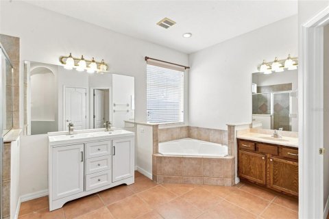 House in Orlando, Florida 4 bedrooms, 258.08 sq.m. № 2267182 - photo 25