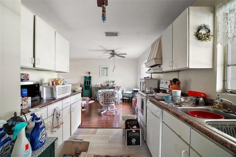 Propiedad comercial en venta en Mount Dora, Florida, 2 dormitorios, 132.48 m2 № 1876698 - foto 27