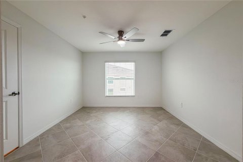 Copropriété à louer à Lakewood Ranch, Floride: 2 chambres, 126.9 m2 № 2107562 - photo 11