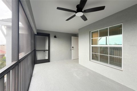 Copropriété à louer à Lakewood Ranch, Floride: 2 chambres, 126.9 m2 № 2107562 - photo 2