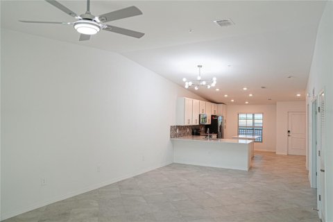 Copropriété à louer à Lakewood Ranch, Floride: 2 chambres, 126.9 m2 № 2107562 - photo 8