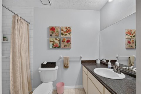 Touwnhouse à vendre à Tampa, Floride: 2 chambres, 119.29 m2 № 2201812 - photo 22