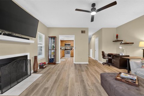 Touwnhouse à vendre à Tampa, Floride: 2 chambres, 119.29 m2 № 2201812 - photo 15