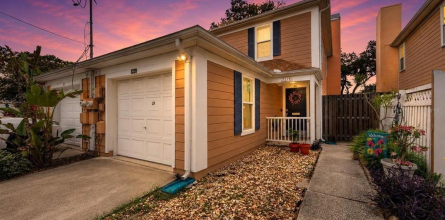 Touwnhouse à Tampa, Floride 2 chambres, 119.29 m2 № 2201812