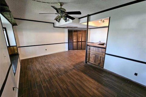 Villa ou maison à vendre à Orlando, Floride: 4 chambres, 294.87 m2 № 2334211 - photo 15