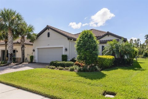 Casa en venta en Odessa, Florida, 3 dormitorios, 214.6 m2 № 1909737 - foto 1