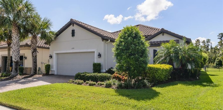 Casa en Odessa, Florida 3 dormitorios, 214.6 m2 № 1909737