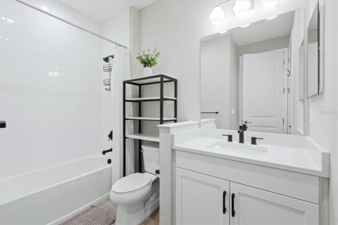 Villa ou maison à vendre à Sarasota, Floride: 2 chambres, 141.86 m2 № 2148087 - photo 29
