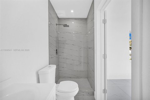 House in Miami Gardens, Florida 3 bedrooms, 100.33 sq.m. № 1996142 - photo 4