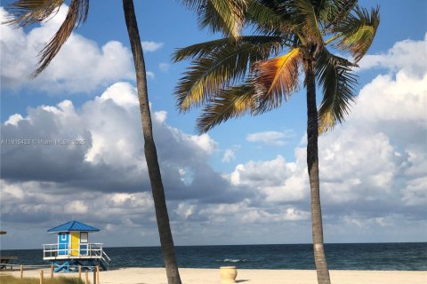 Copropriété à louer à Hollywood, Floride: 1 chambre, 64.1 m2 № 1971590 - photo 13