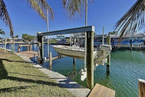 Купить виллу или дом в Брейдентон, Флорида 3 комнаты, 140м2, № 1831563 - фото 4