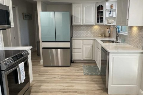 Купить виллу или дом в Брейдентон, Флорида 3 комнаты, 140м2, № 1831563 - фото 16