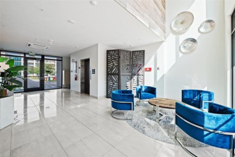 Condo in Doral, Florida, 3 bedrooms № 1959220 - photo 4