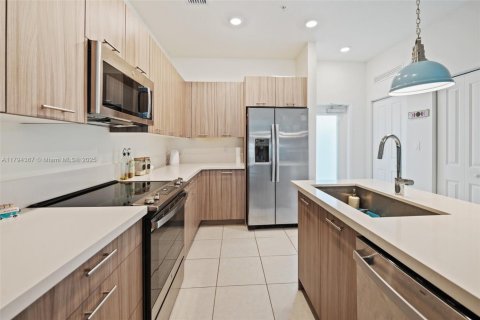Condo in Doral, Florida, 3 bedrooms № 1959220 - photo 14