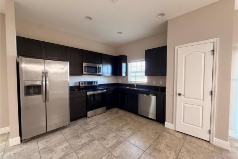 Villa ou maison à vendre à Poinciana, Floride: 4 chambres, 144.28 m2 № 2329768 - photo 7