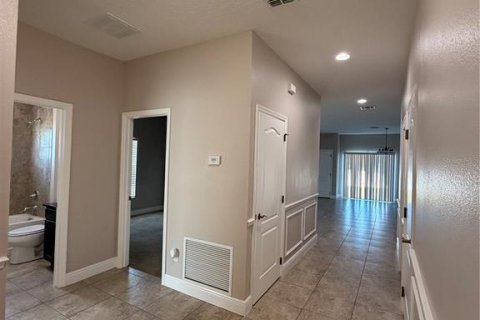 Villa ou maison à vendre à Poinciana, Floride: 4 chambres, 144.28 m2 № 2329768 - photo 3
