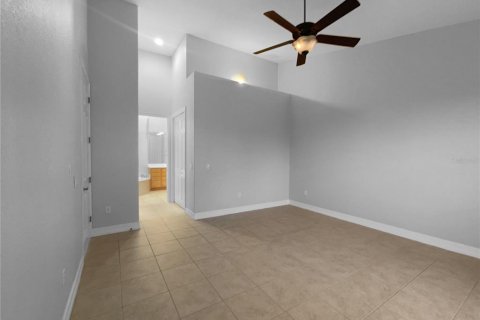 Condominio en venta en Howey-in-the-Hills, Florida, 4 dormitorios, 237.74 m2 № 1736910 - foto 19