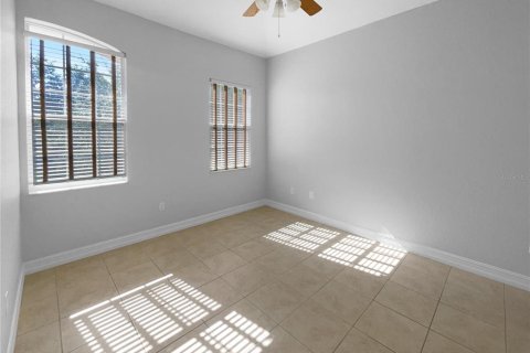 Condominio en venta en Howey-in-the-Hills, Florida, 4 dormitorios, 237.74 m2 № 1736910 - foto 5
